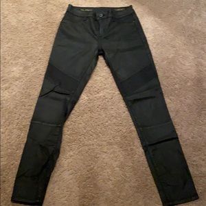 DL1961 Florence Instasculpt Moto jeans